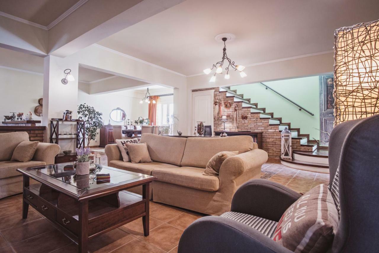Birdsing Villa *